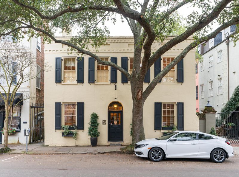 104 Church St, Charleston, SC 29401