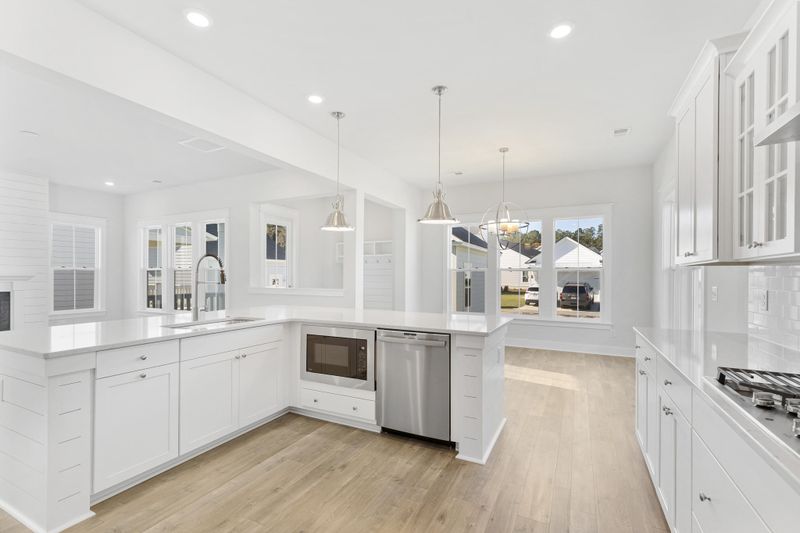 1766 Sandy Brook Dr, Mount Pleasant, SC 29466