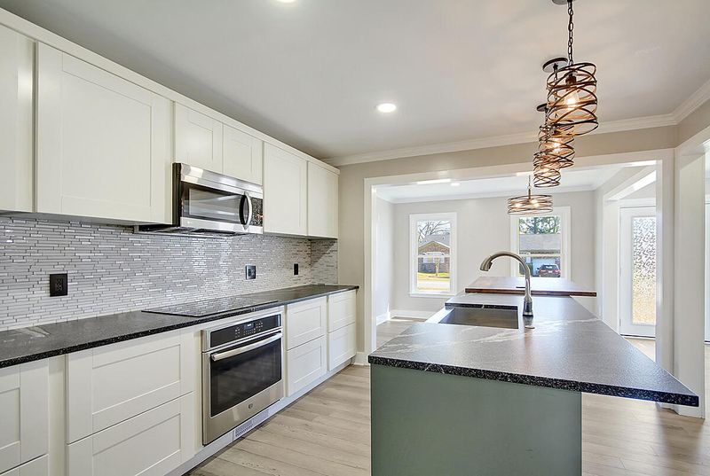 122 Mellard Dr, Goose Creek, SC 29445