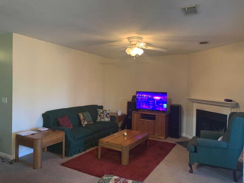 206 Waterwood Dr, Goose Creek, SC 29445