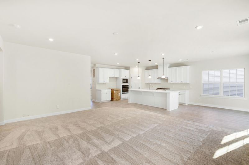 129 Country Oaks Rd, Wando, SC 29492