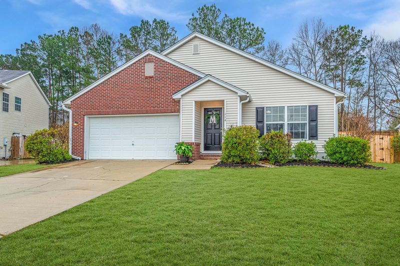 114 Dundalk Ct, Goose Creek, SC 29445