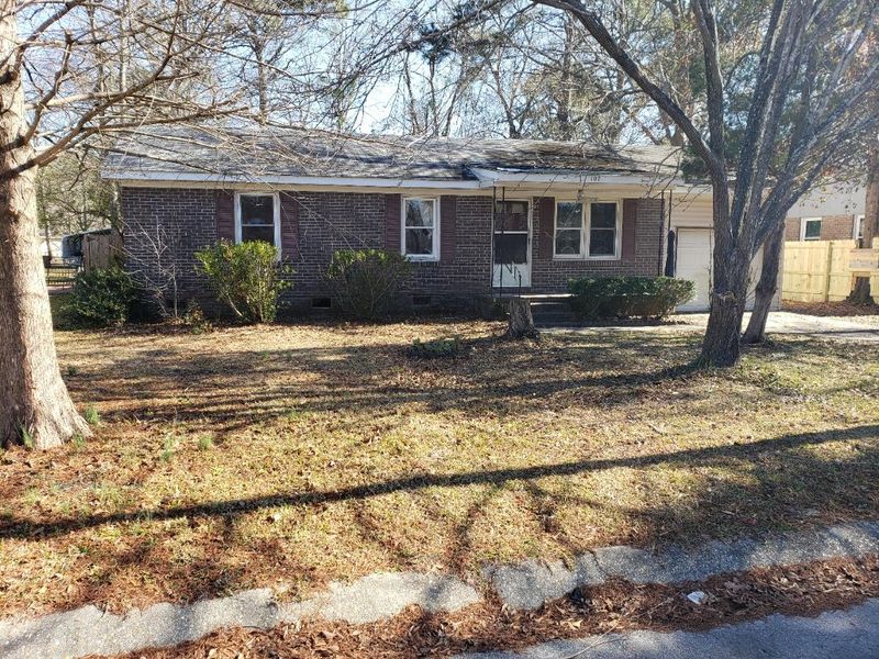 107 Pine Forest Blvd, Summerville, SC 29483