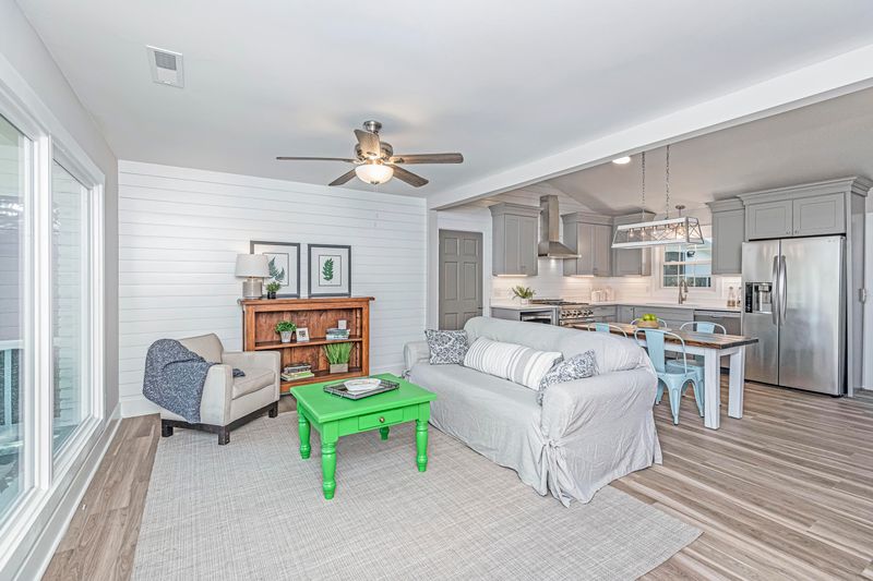 1858 Christian Rd, Charleston, SC 29407