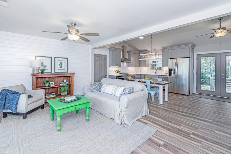 1858 Christian Rd, Charleston, SC 29407