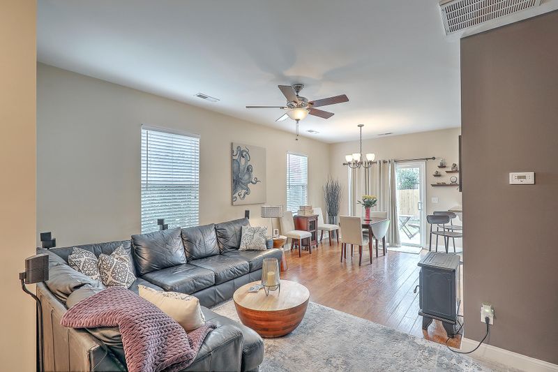 8855 Arbor Glen Dr, Charleston, SC 29420
