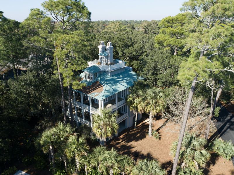 85 Jackstay Ct, Kiawah Island, SC 29455