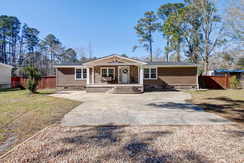 144 Cady Dr, Summerville, SC 29483