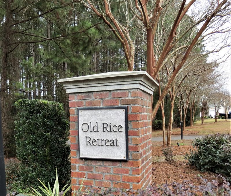 271 Cameron St, Summerville, SC 29486