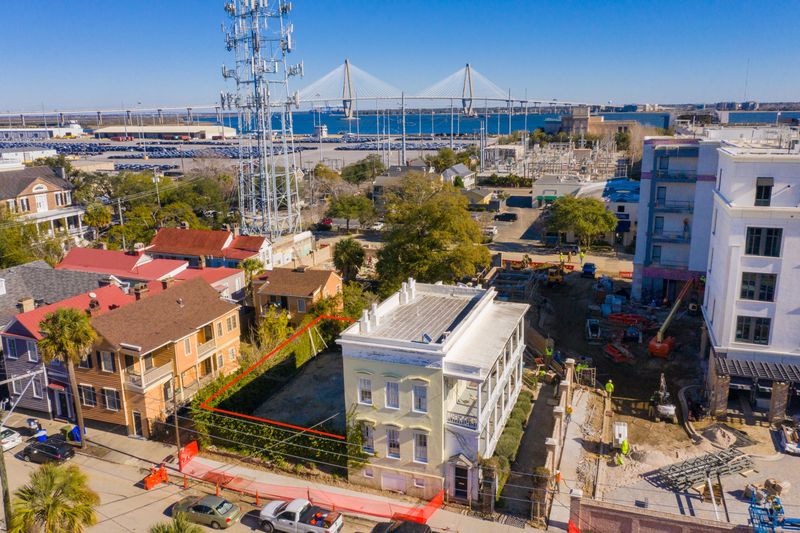 80 Alexander St #B, Charleston, SC 29403