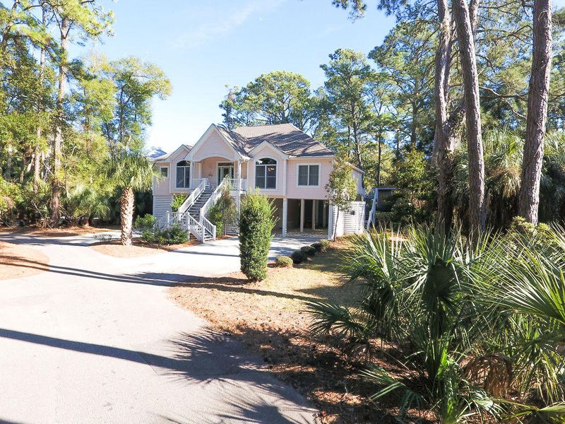 510 Oristo Ridge Rd, Edisto Island, SC 29438