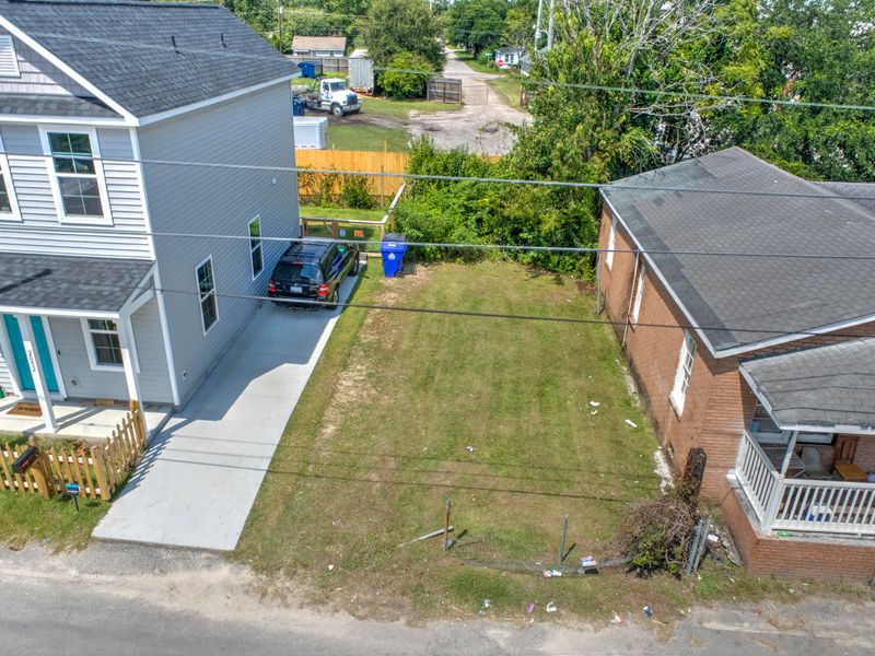 2050 Arbutus Ave, North Charleston, SC 29405