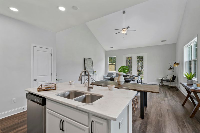199 Kirkland St, Goose Creek, SC 29445