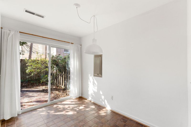 12 George St #3-A, Charleston, SC 29401