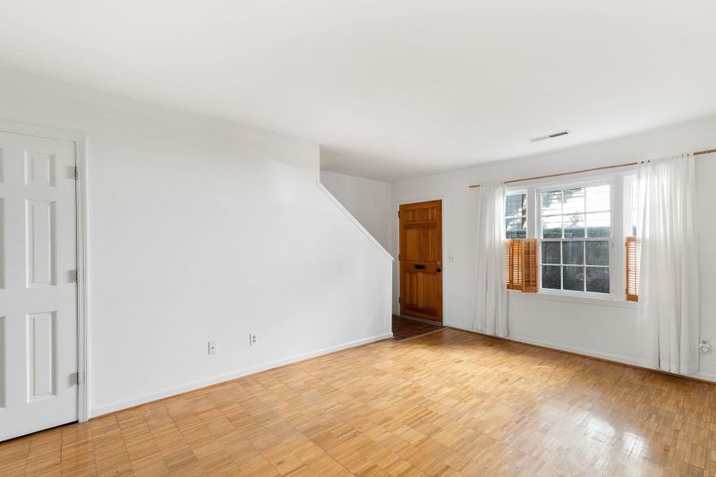 12 George St #3-A, Charleston, SC 29401