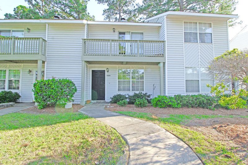 7859 Sandida Ct, North Charleston, SC 29418