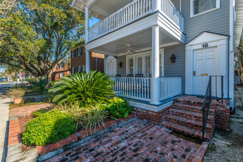 1 Rutledge Blvd #B, Charleston, SC 29401