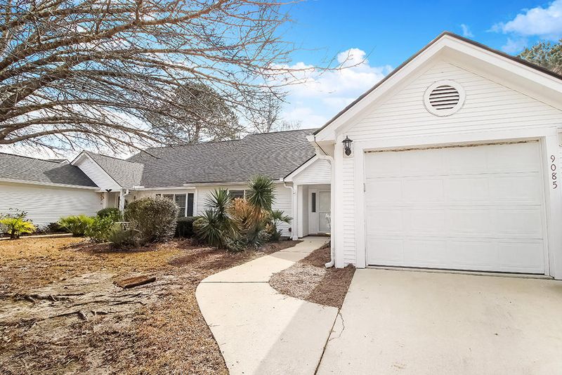 9085 Delancey Cir, North Charleston, SC 29406