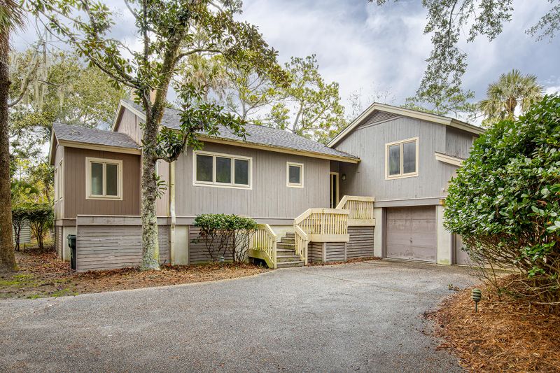 178 Marsh Island Dr, Johns Island, SC 29455