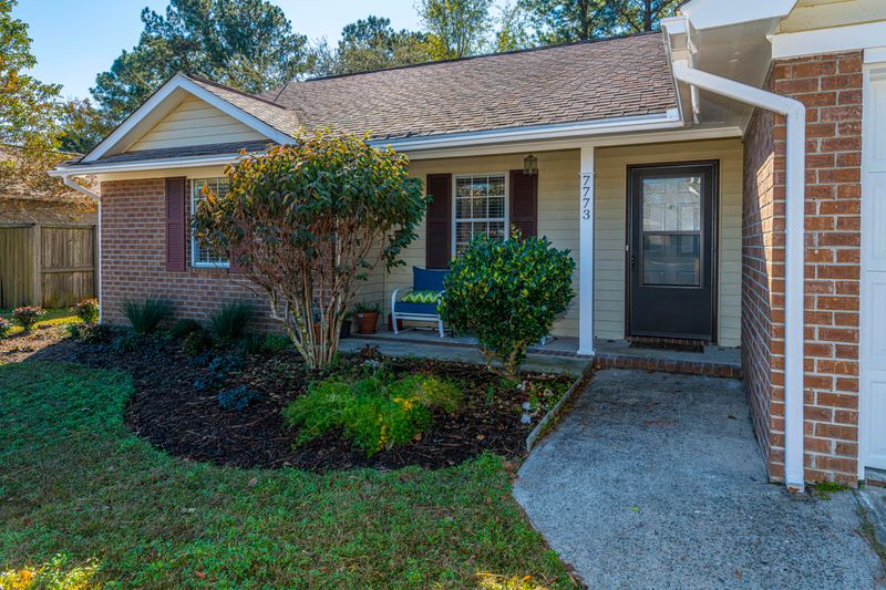7773 Buck Pond Rd, North Charleston, SC 29418