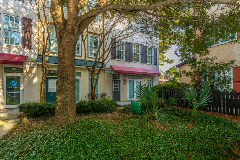 724 S Shelmore Blvd #32, Mount Pleasant, SC 29464