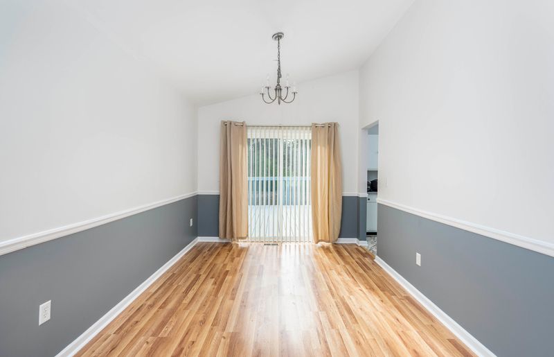 104 Trailway Dr, Summerville, SC 29486