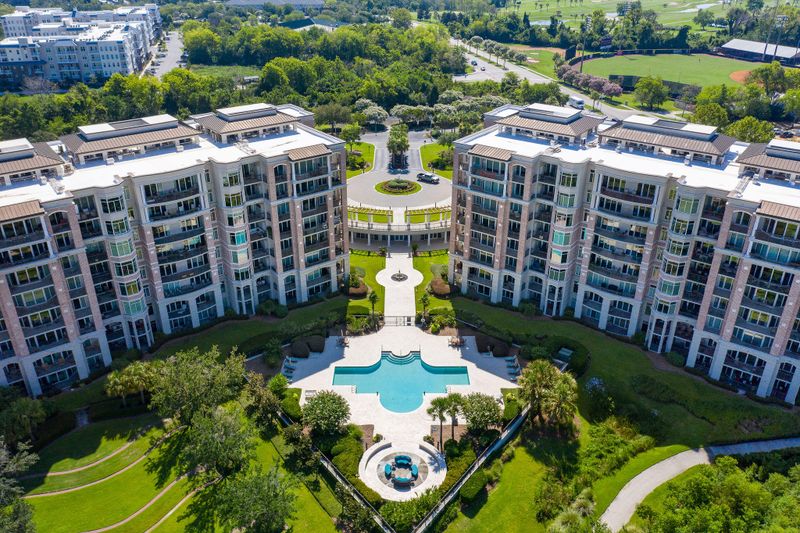 134 N Plaza Ct #204, Mount Pleasant, SC 29464