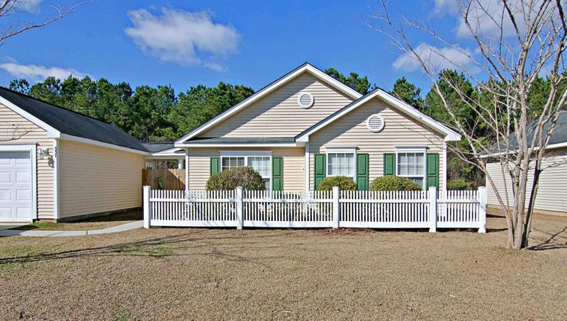 337 Savannah River Dr, Summerville, SC 29485