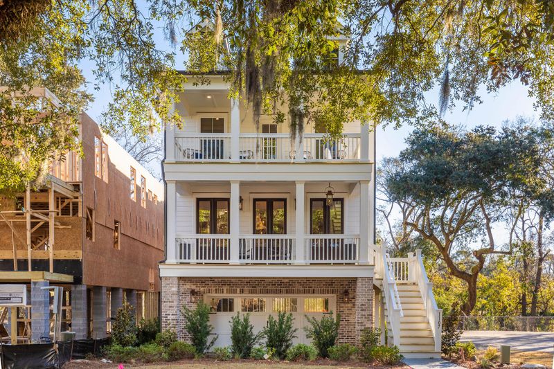 1071 Avenue Of Oaks, Charleston, SC 29407
