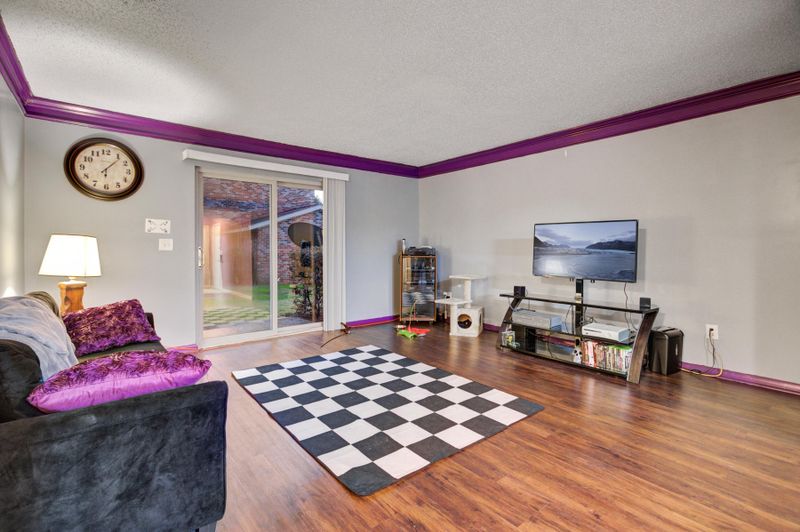 705 Andrea Ln, Hanahan, SC 29410