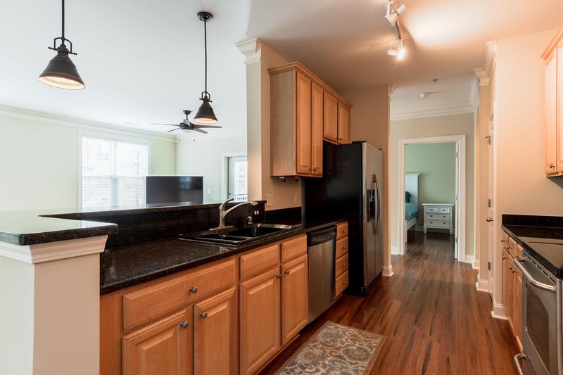 1900 Belle Isle Ave #201, Mount Pleasant, SC 29464