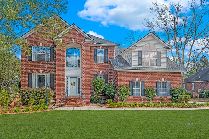 137 Eston Dr, Goose Creek, SC 29445