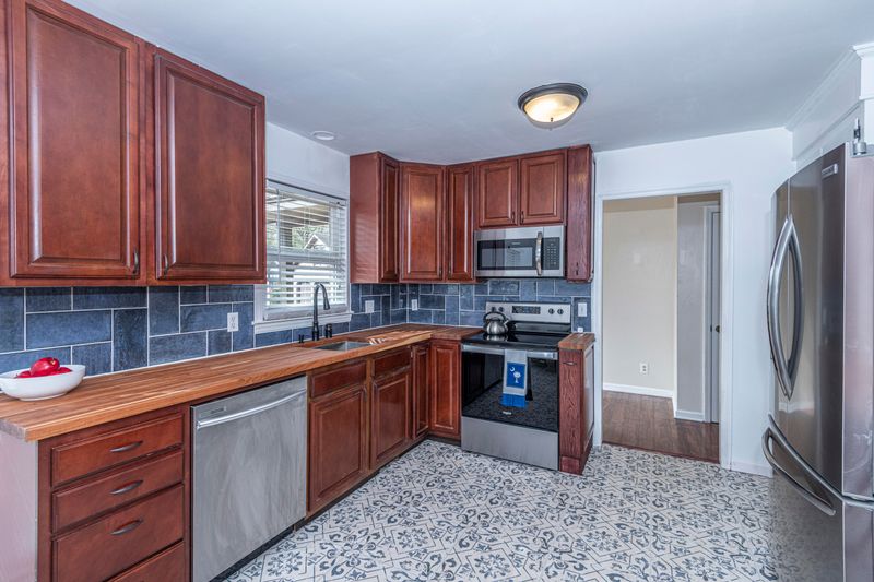 103 Cobley Pl, Summerville, SC 29485
