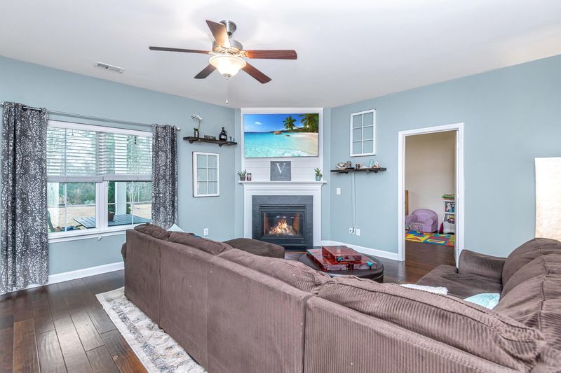 1597 Fishbone Dr, Johns Island, SC 29455