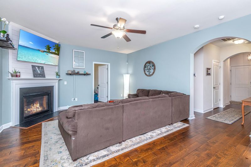 1597 Fishbone Dr, Johns Island, SC 29455