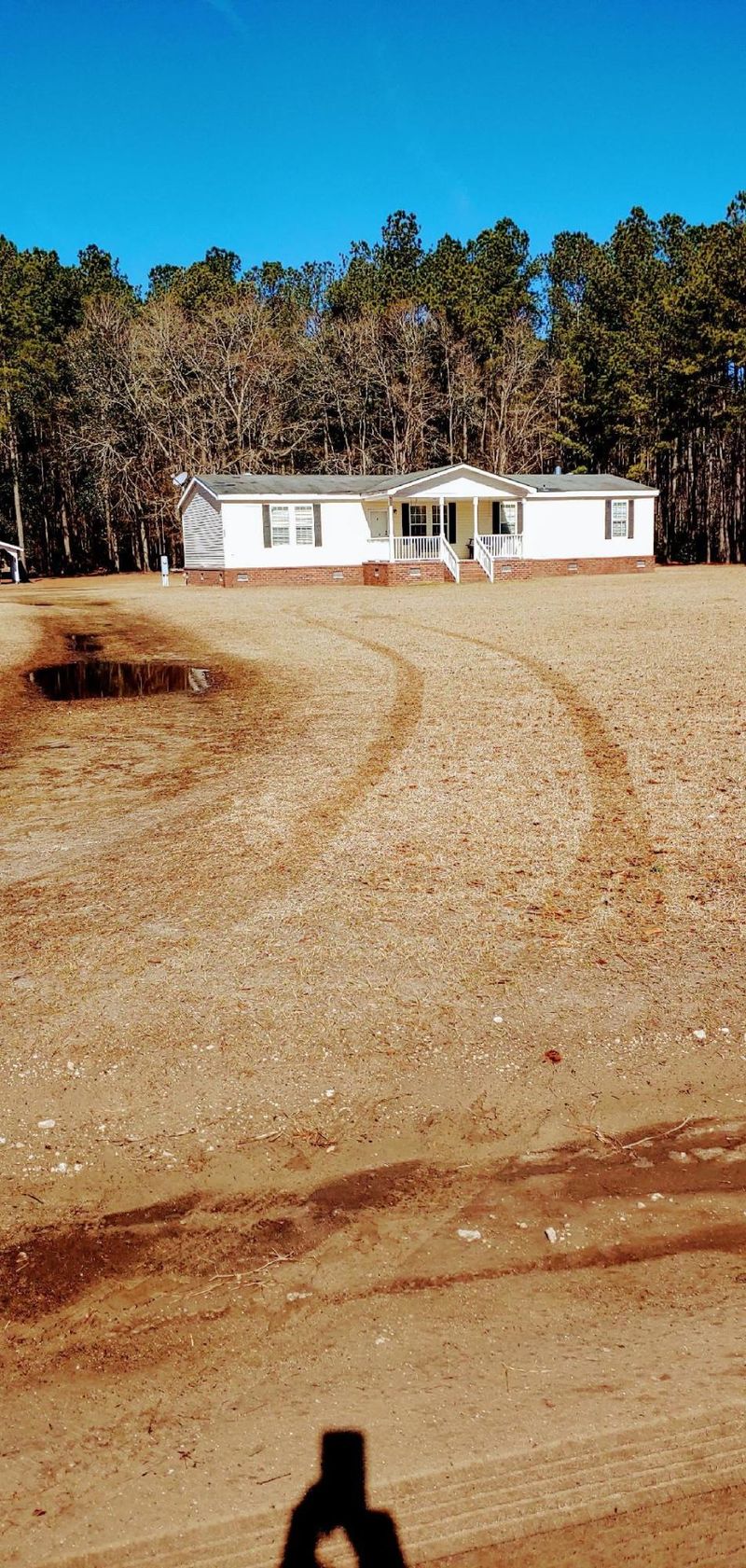 137 Country Ln, Dorchester, SC 29437