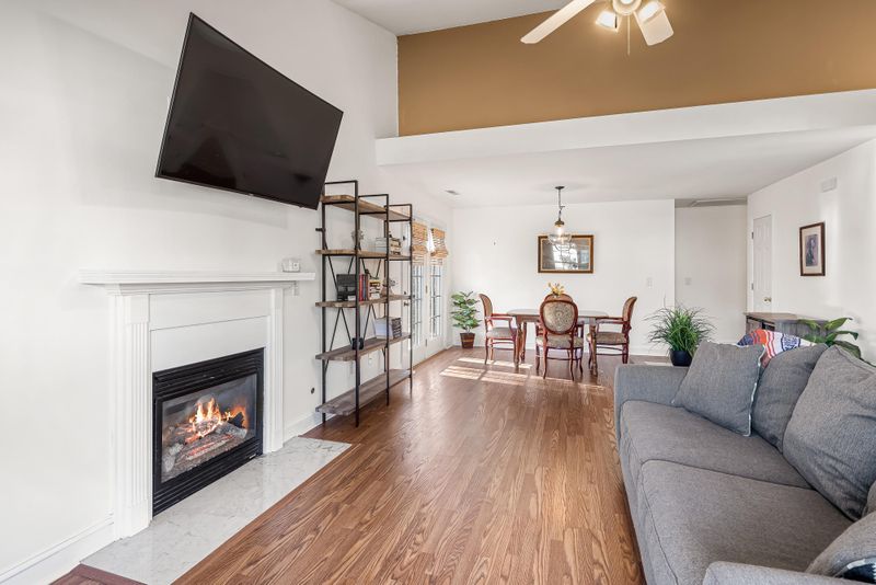 121 Hanahan Plantation Cir, Hanahan, SC 29410