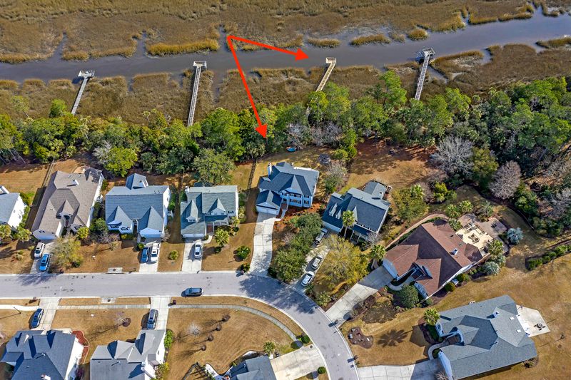 1833 Palmetto Isle Dr, Mount Pleasant, SC 29466