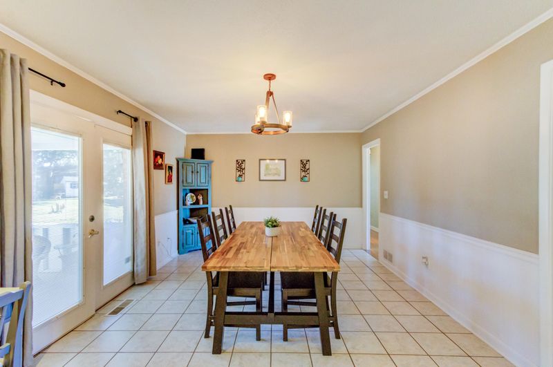 4322 Helene Dr, North Charleston, SC 29418