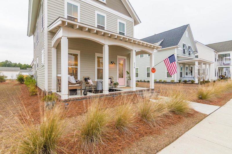 270 Great Lawn Dr, Summerville, SC 29486