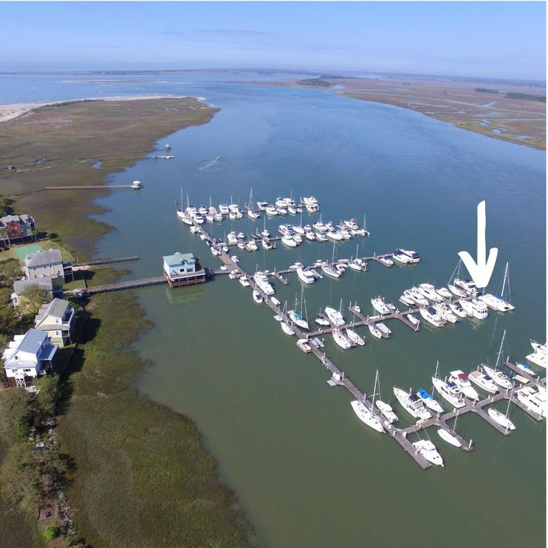 67 W 10th St #D16, Folly Beach, SC 29439