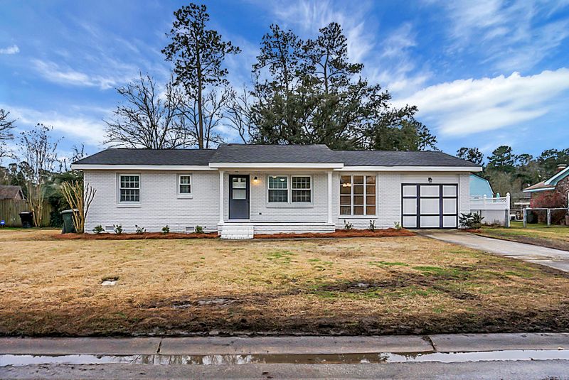 115 Hounds Rn, Goose Creek, SC 29445