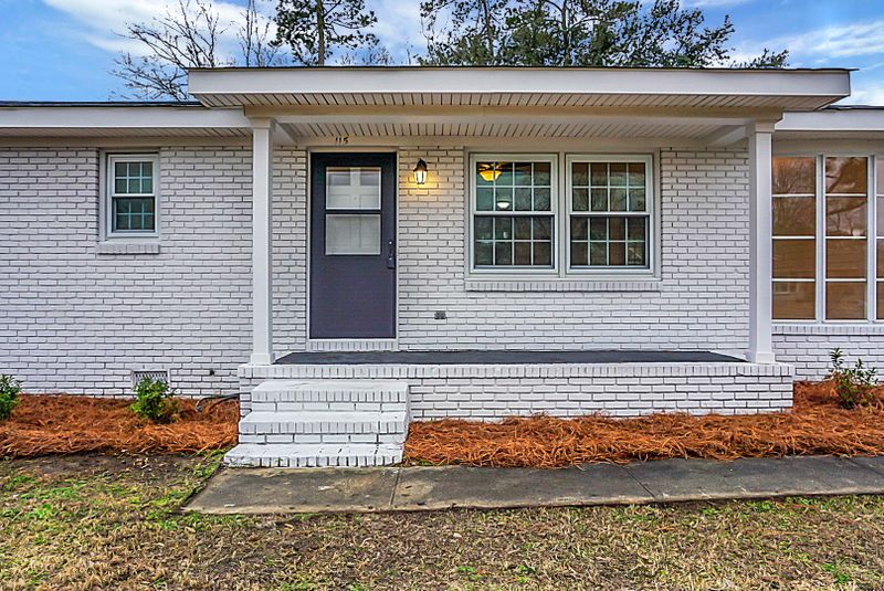 115 Hounds Rn, Goose Creek, SC 29445