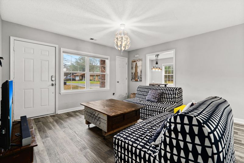 403 Bluebell Ave, Summerville, SC 29483