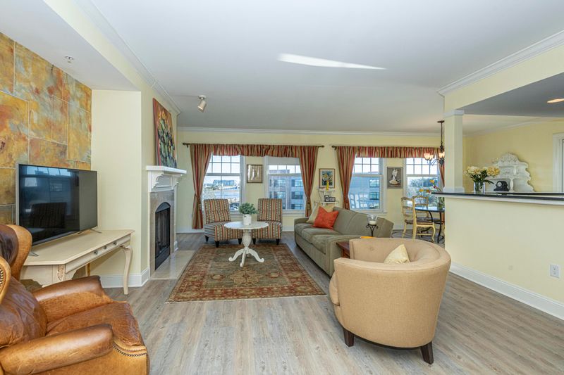 498 Albemarle Rd #502, Charleston, SC 29407