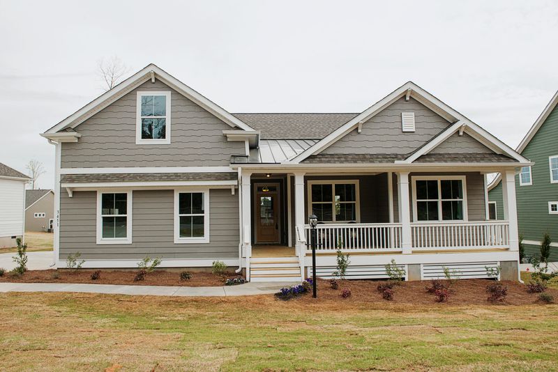 637 Black Pine Rd, Moncks Corner, SC 29461