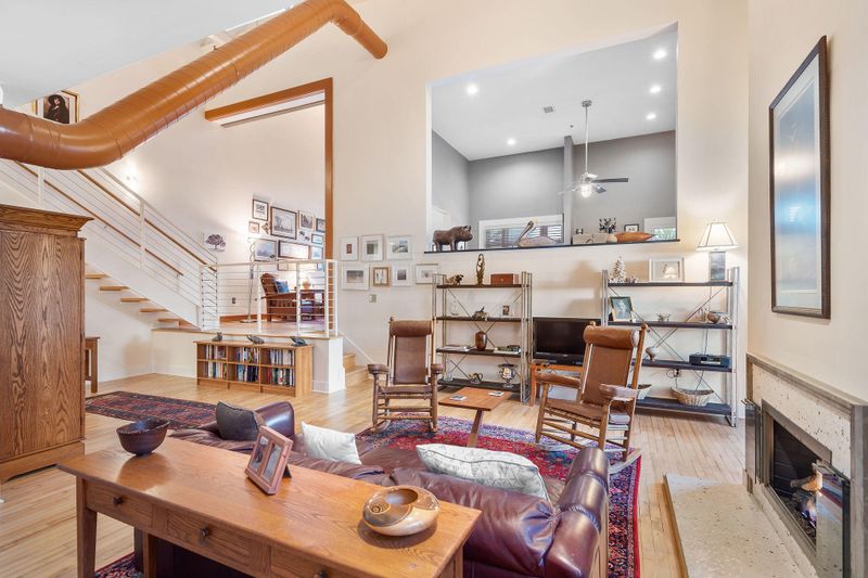 3 Chisolm St #406, Charleston, SC 29401