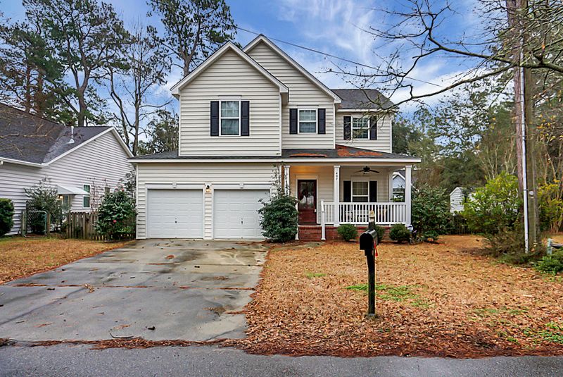 407 Waring St, Summerville, SC 29483
