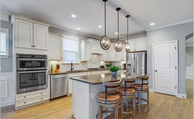 6276 Woodsedge Ct, Hollywood, SC 29449