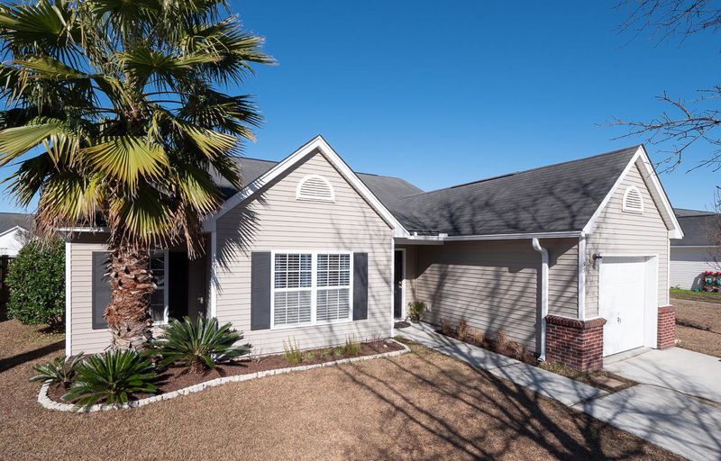 93 Dovetail Cir, Summerville, SC 29483